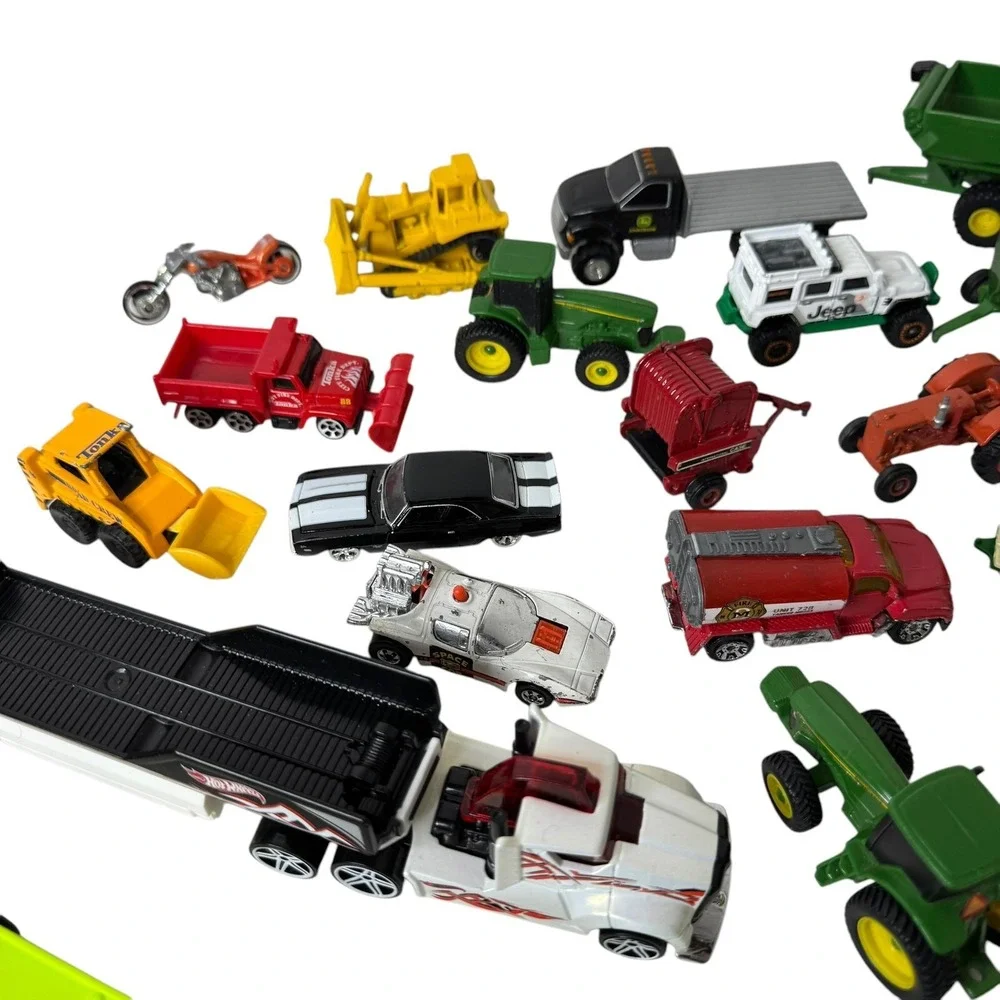 Mixed Lot Of 35 Hot Wheels Matchbox John‎ Deere Vintage Collector